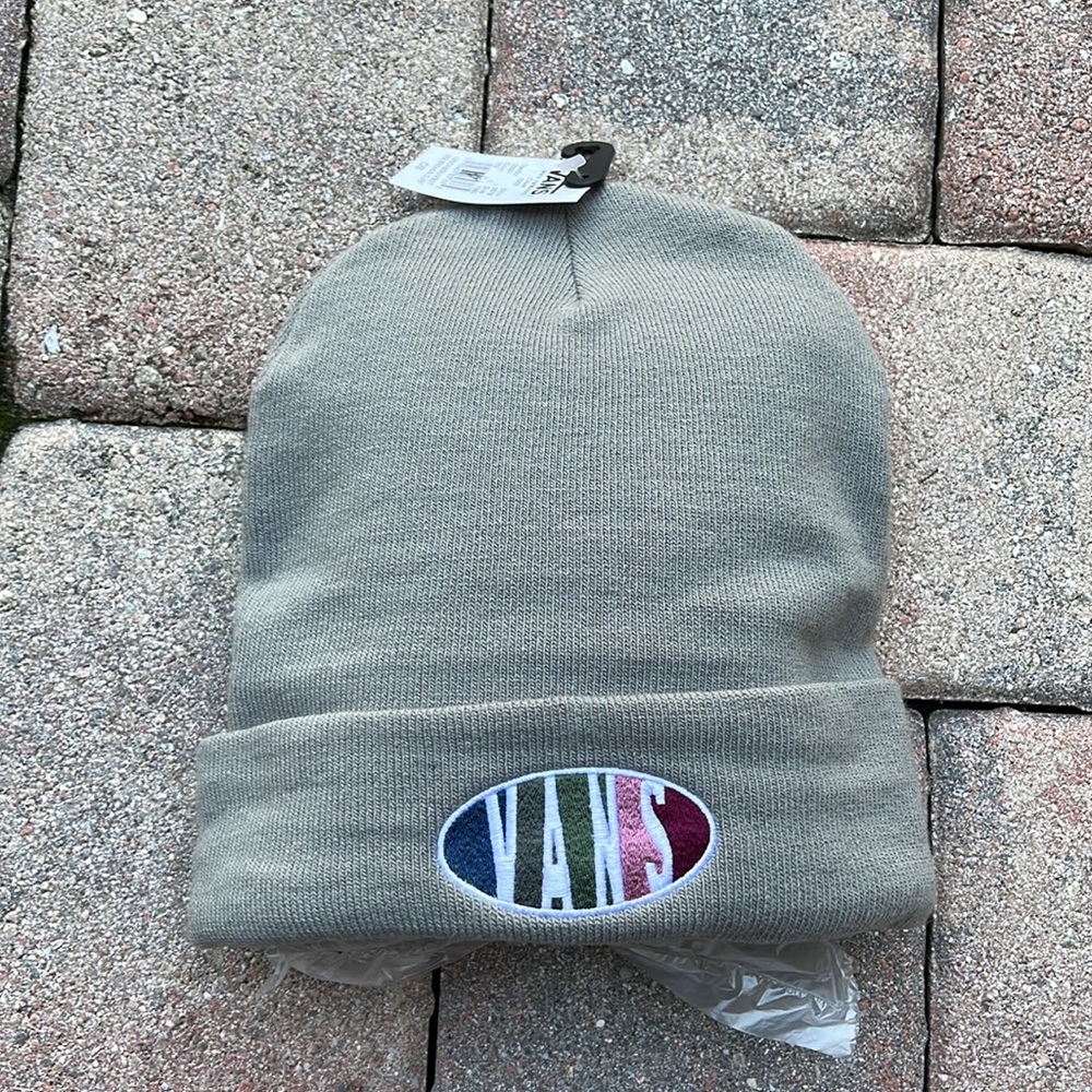 Vans WM Breakin Curf Grey Beanie Skateboarding Hat Women & Men VN0A5GUV85T - Picture 12 of 16